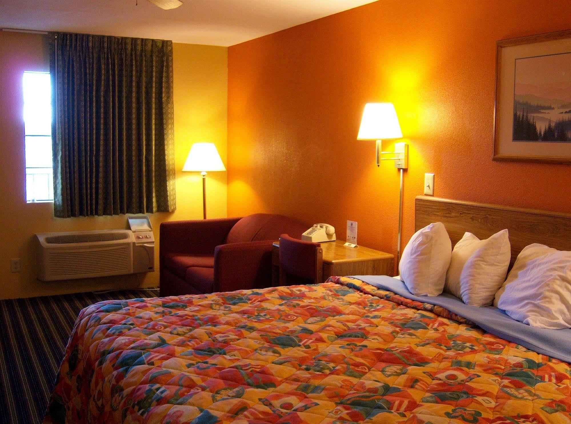 Days Inn Guntersville Exterior photo